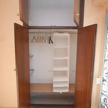 Comodo A 10 Min Del Centro アパート *